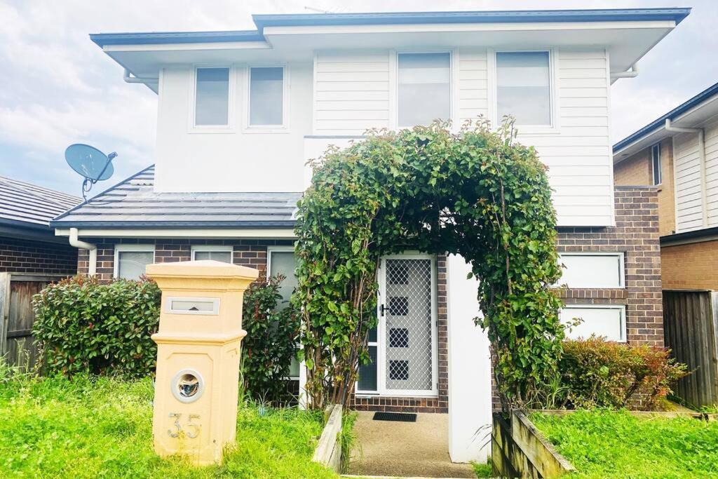 Kellyville 5Br Near Park And Shopping Mall Eksteriør billede